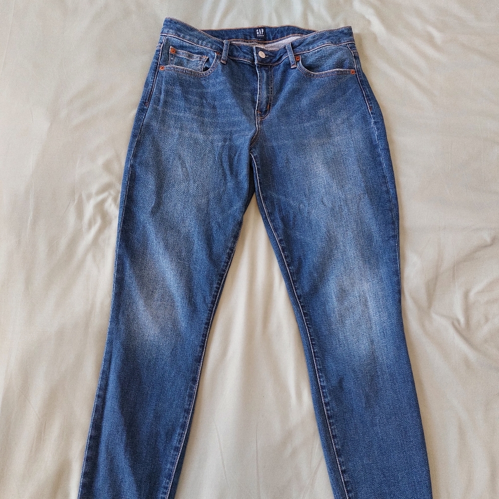 Gap skinny jeans (like new!) size 14